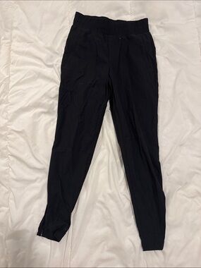Women's Black Elastic-Waist Jogger Pants